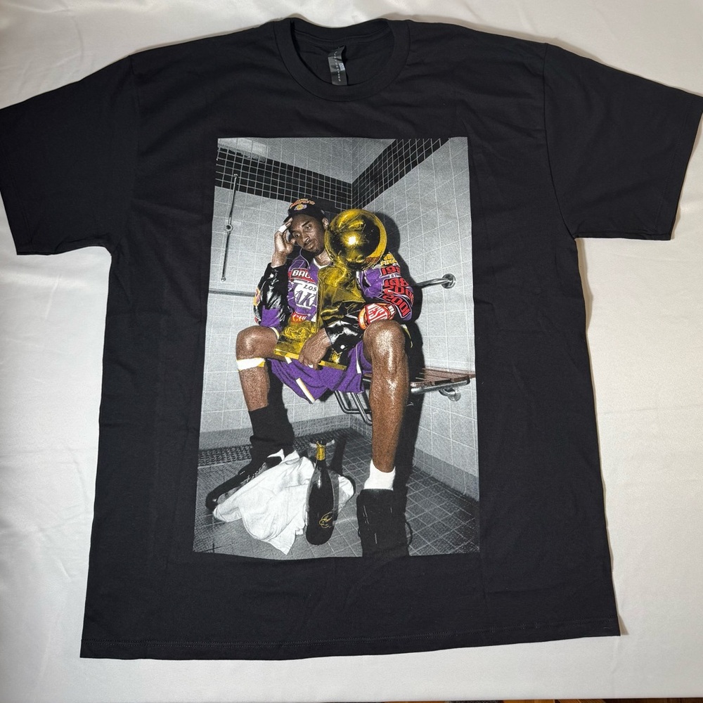 Playerytees Black Graphic T-Shirt (Kobe) XL